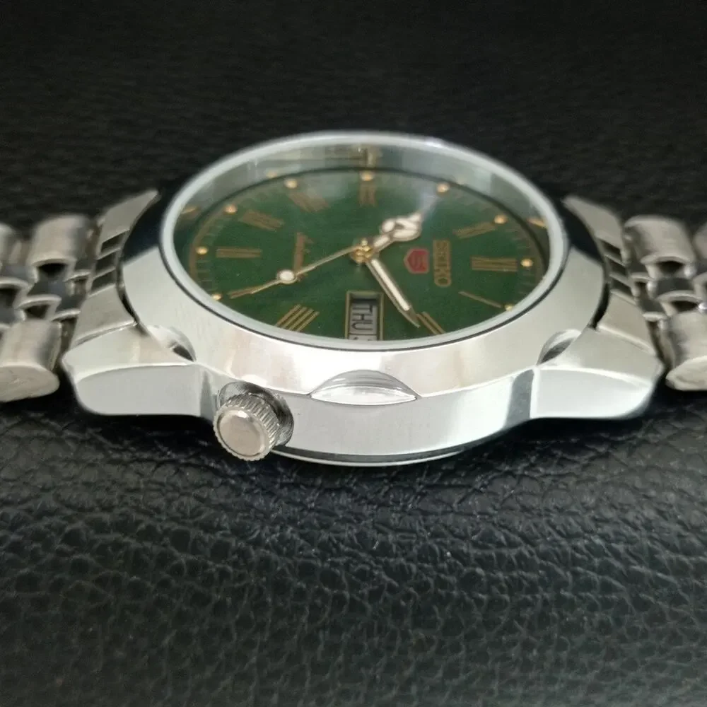 Vintage 1989 Seiko Automatic Mens Silver Watch W/daydate & Gold accents